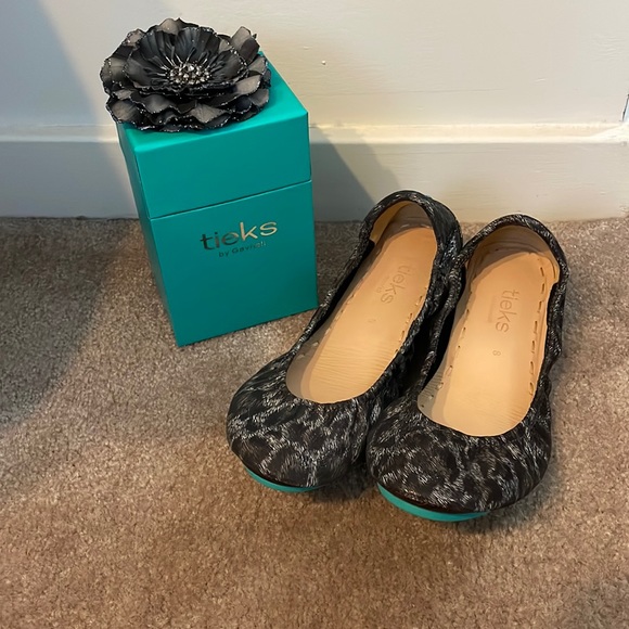 Tieks Shoes - Like New Limited Release Black Leopard Tieks